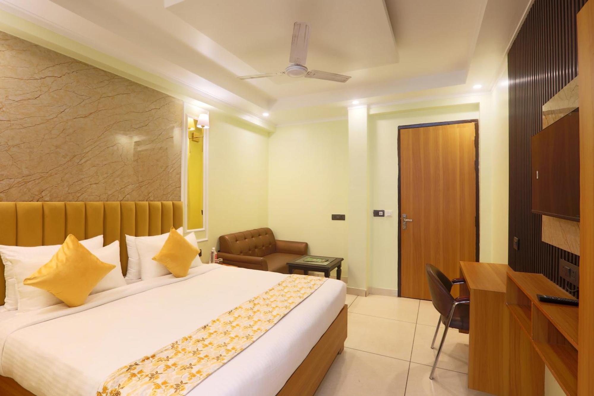 Aerostay Residency Delhi Airport Hotel *